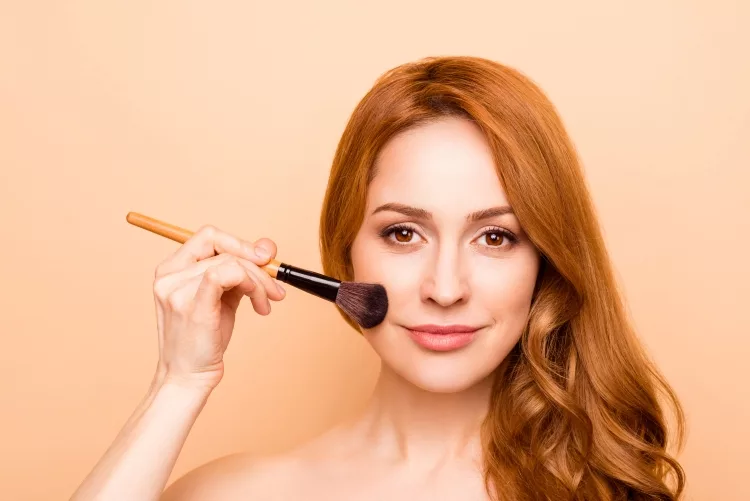 Best Self-Tanners For Redheads: Reviews, Buying Guide and FAQs 2023